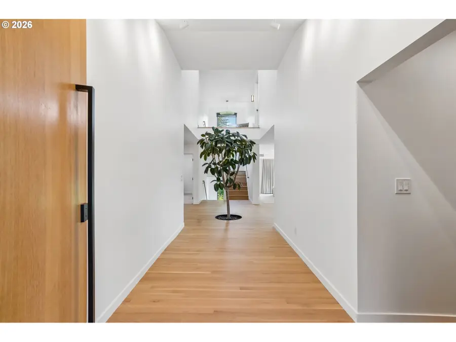 3905 N Overlook Ter, Portland, OR 97227 - #3
