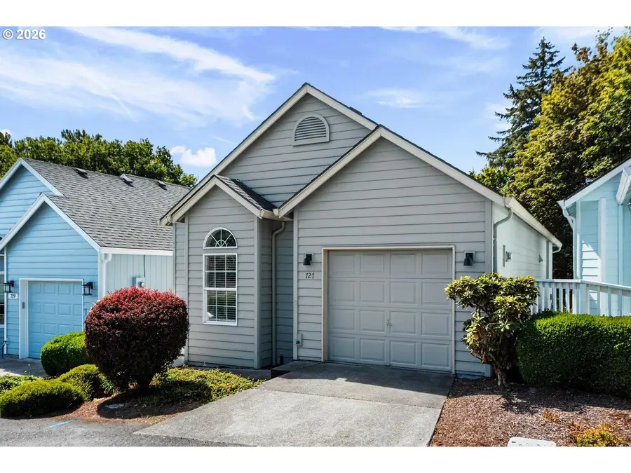 727 NE Dallas St, Camas, WA 98607 - #3
