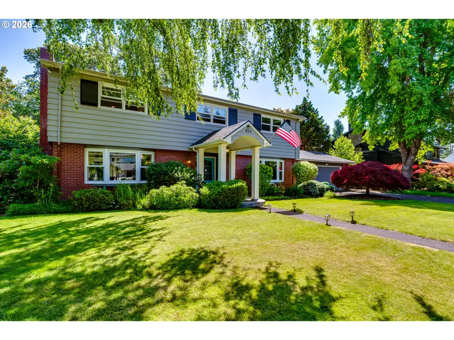 455 Fair Oaks Dr, Eugene, OR 97401 - #2