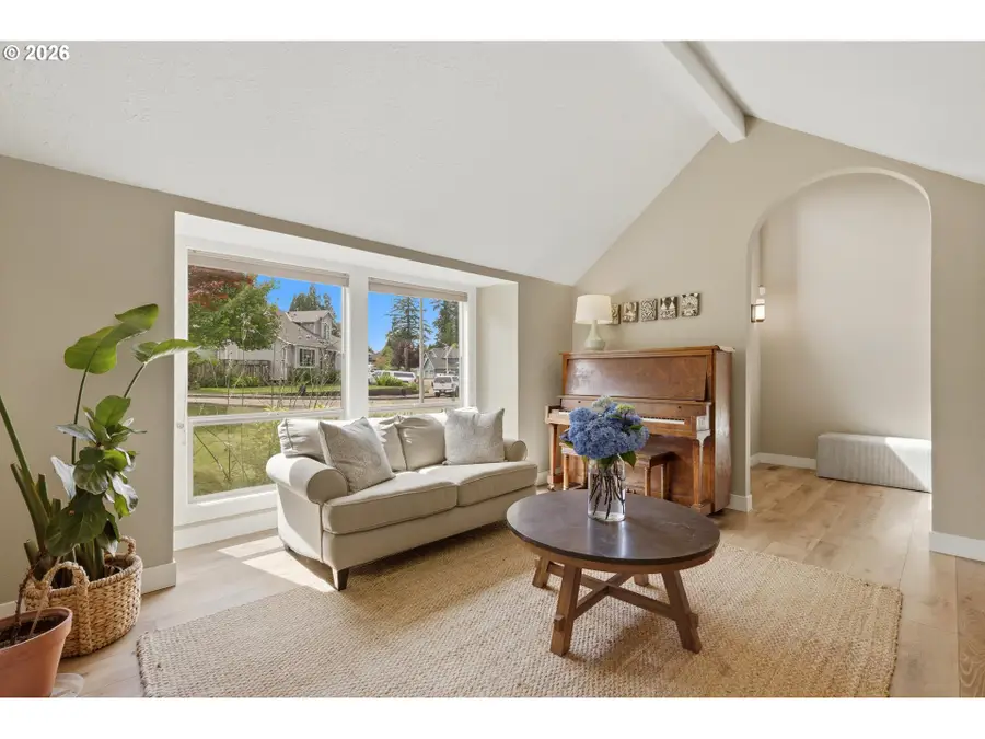 1386 SE Condor Pl, Gresham, OR 97080 - #2
