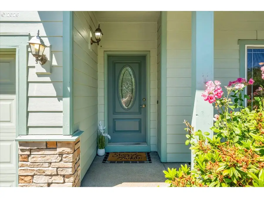 1364 S Fawn Ct, Cornelius, OR 97113 - #2