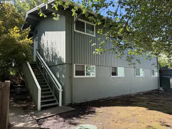 2044 W 17th Ave, Eugene, OR 97402