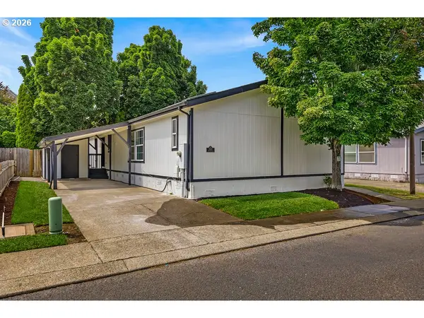 2965 NE 206th Pl, Fairview, OR 97024