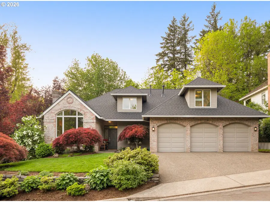 13447 Streamside Ct, Lake Oswego, OR 97035 - #3