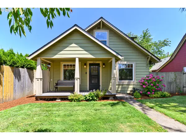 307 W 2nd St, Newberg, OR 97132