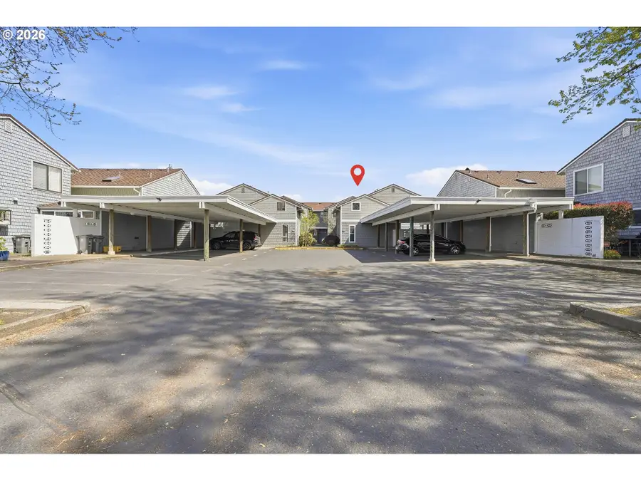 609 N Tomahawk Island Dr, Portland, OR 97217 - #2