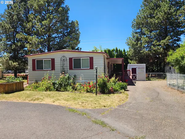 1809 26th St #3, LaGrande, OR 97850