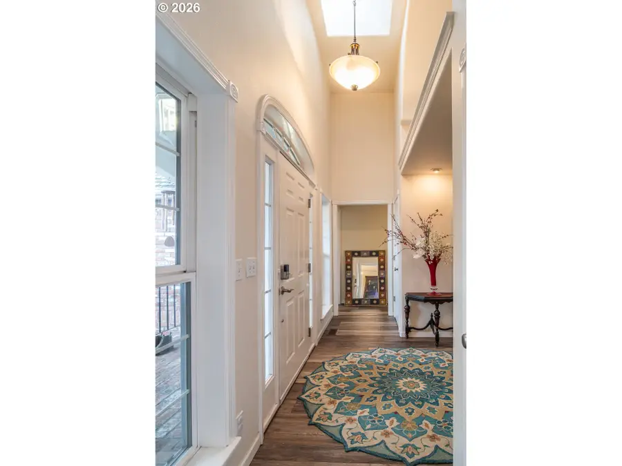 1050 NE Garden Valley Blvd, Roseburg, OR 97470 - Image #3