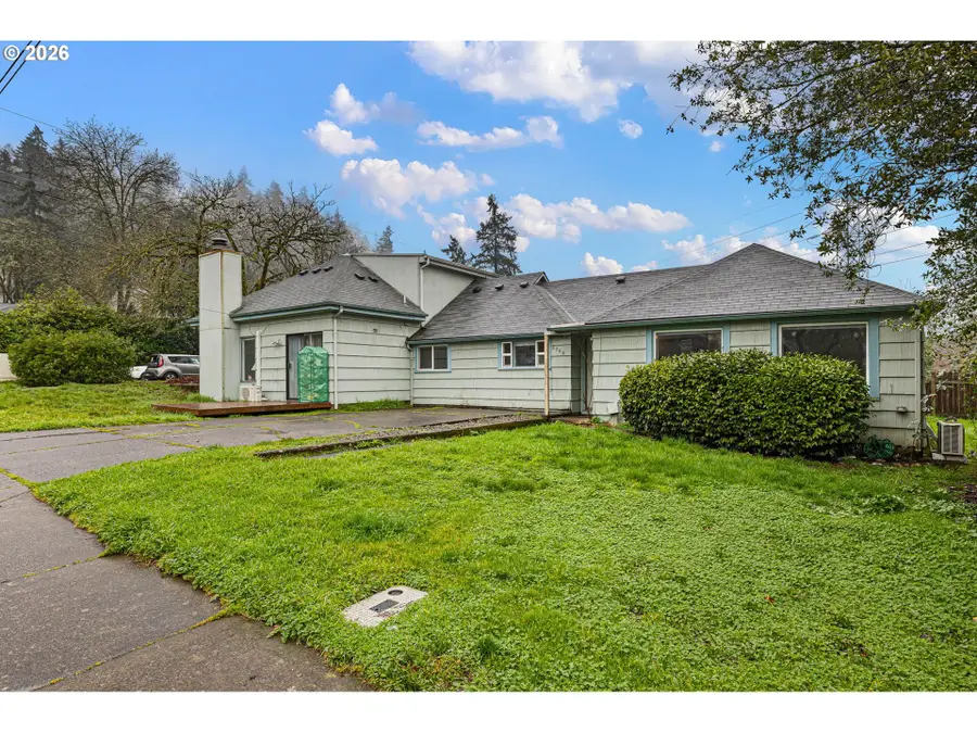 2709 E 16th Ave, Eugene, OR 97403 - #3