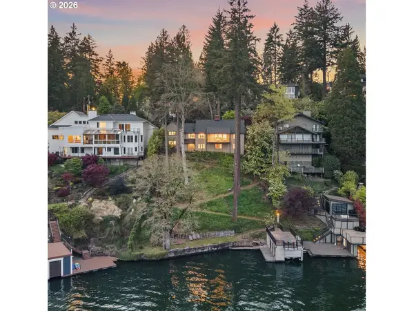 2430 Summit Ct, LakeOswego, OR 97034