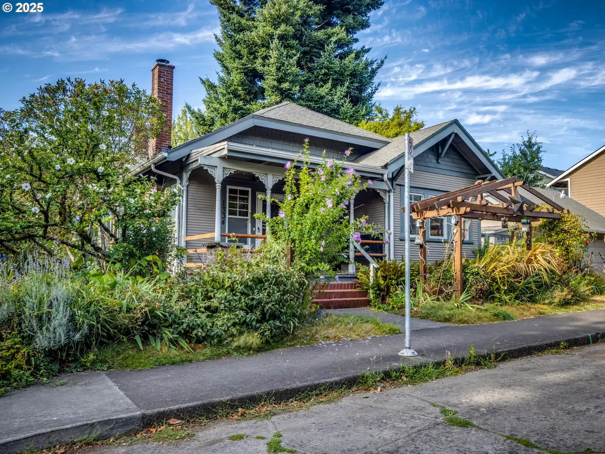 1334 SE Bush St, Portland, OR 97202 - Image #1