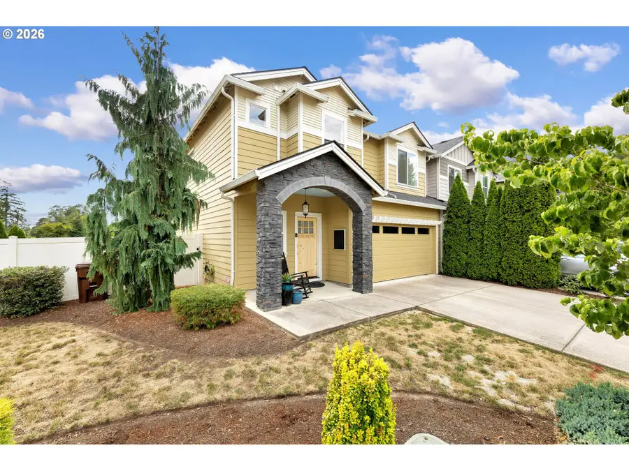 1525 N 8th St, Washougal, WA 98671 - #3