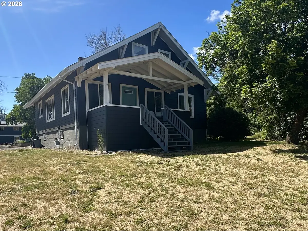 805 N Columbus Ave, Goldendale, WA 98620 - #1