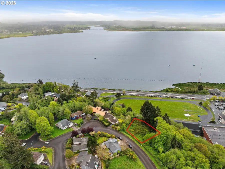 Waldorf Cir, Astoria, OR 97103 - #3