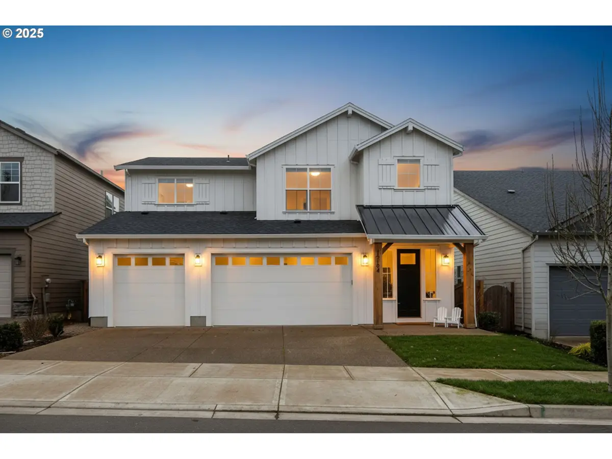 15104 SW Deepbrook Ln, Tigard, OR 97224 - Image #1