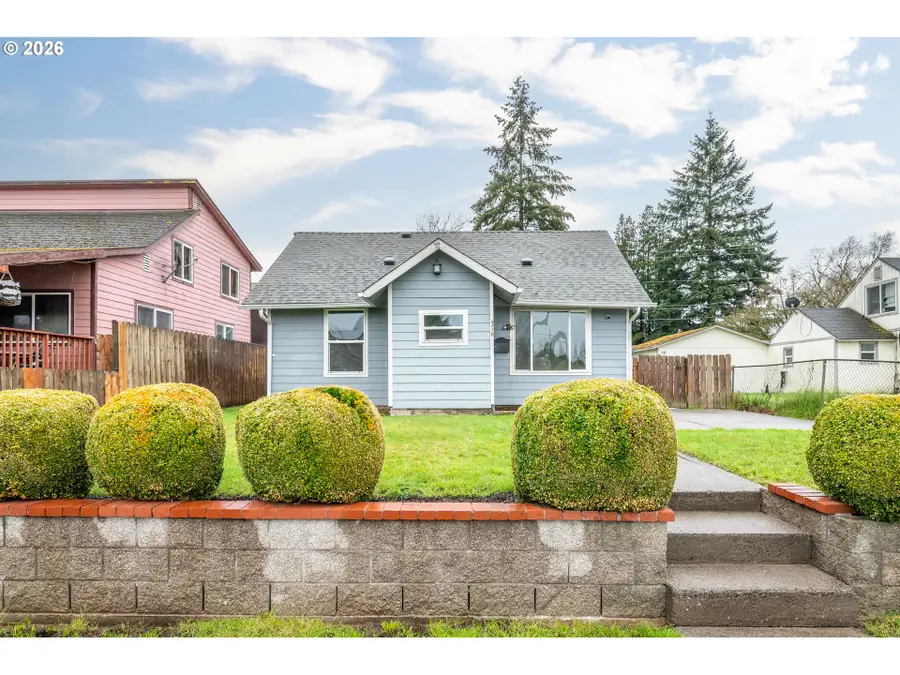 316 15th Ave, Longview, WA 98632 - #2