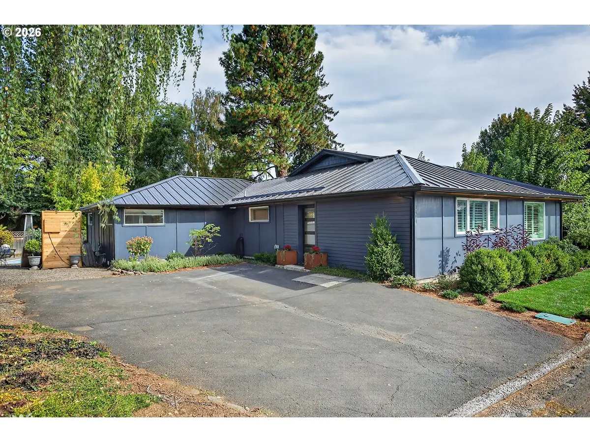 1414 C St, Hood River, OR 97031 - #1