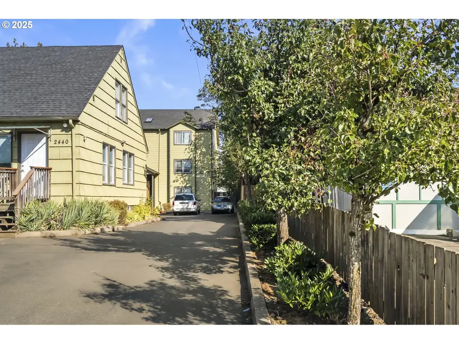 2448 SE 117th Ave, Portland, OR 97216 - Image #3