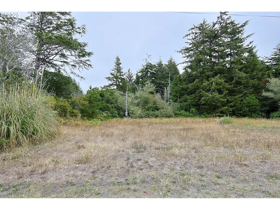 63817 Wallace Rd, Barview, OR 97420 - Image #3