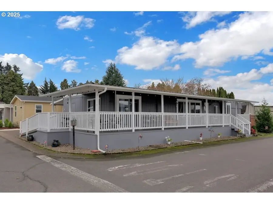 1800 Lakewood Ct, Eugene, OR 97402 - Image #2