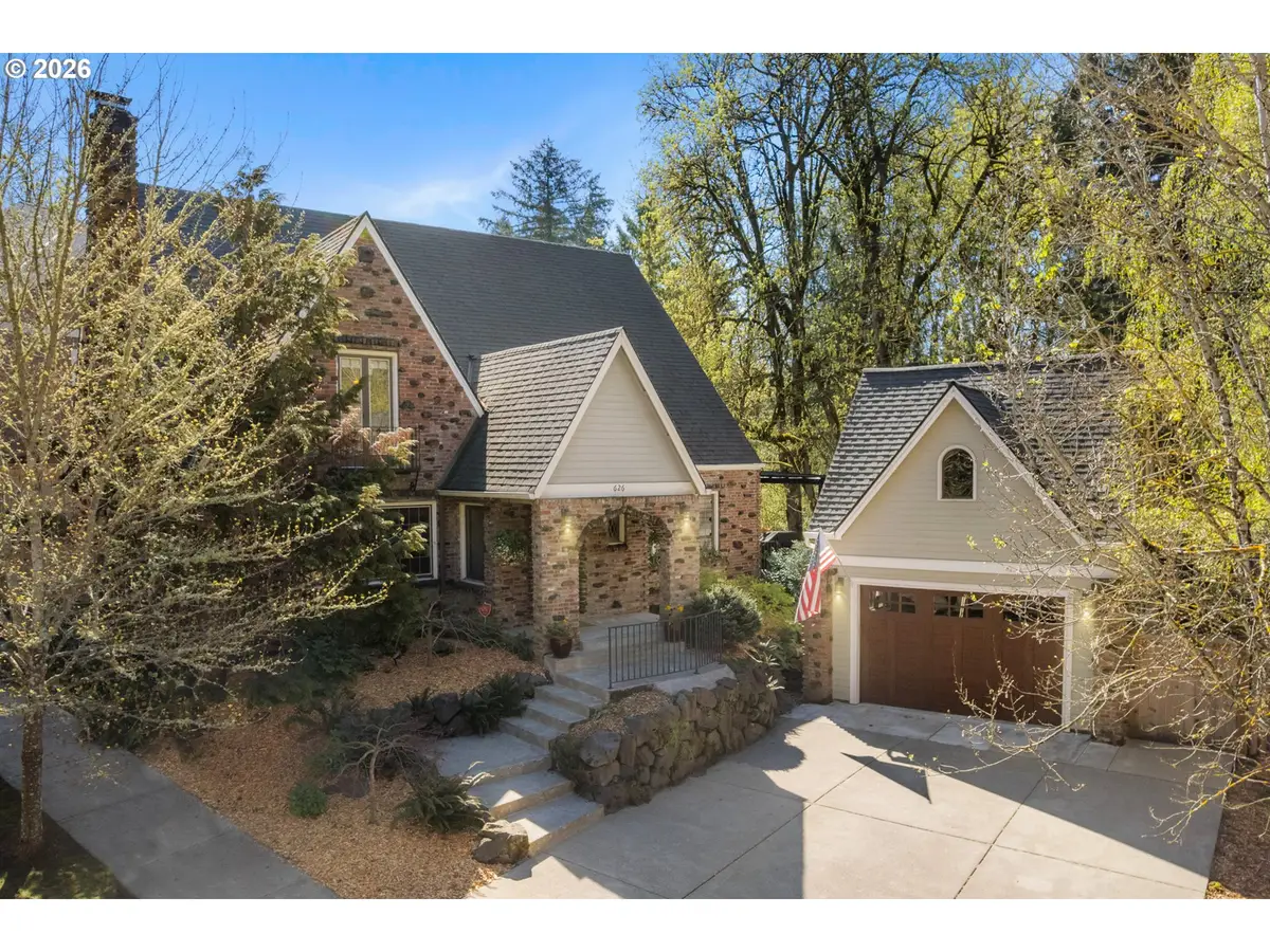 626 SW Comus Ct, Portland, OR 97219 - #1