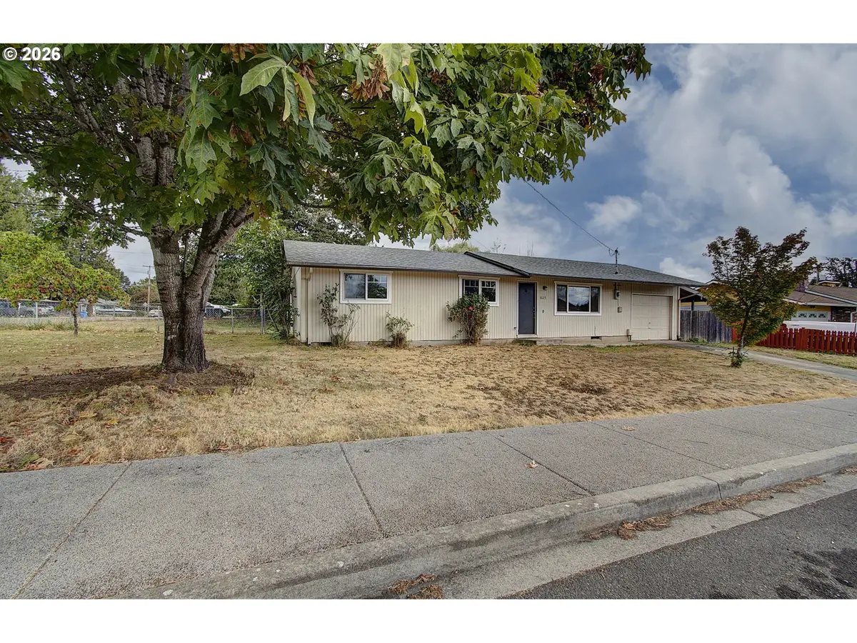 625 E Elm Ave, La Center, WA 98629 - #1