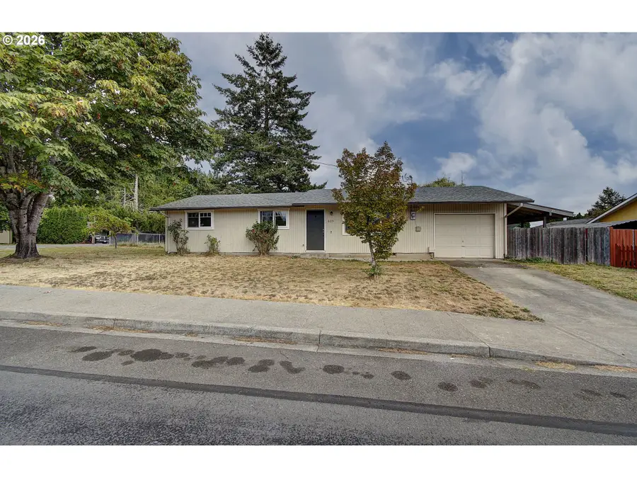 625 E Elm Ave, La Center, WA 98629 - #2