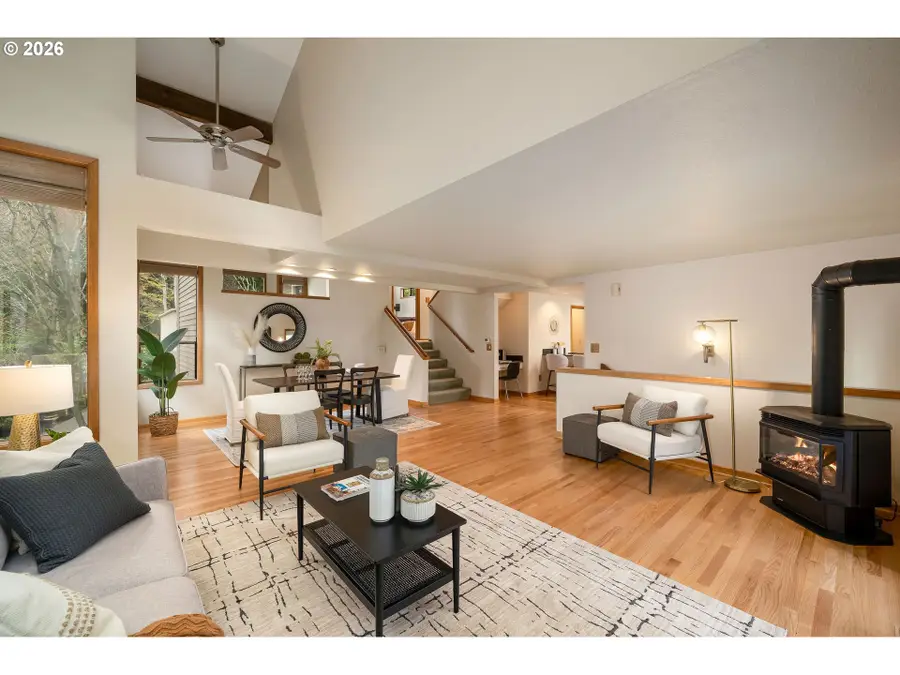 26 Aquinas St, Lake Oswego, OR 97035 - #3