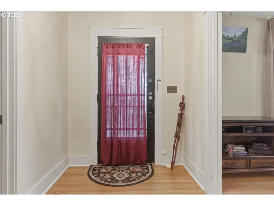 706 W B St., Rainier, OR 97048 - #3