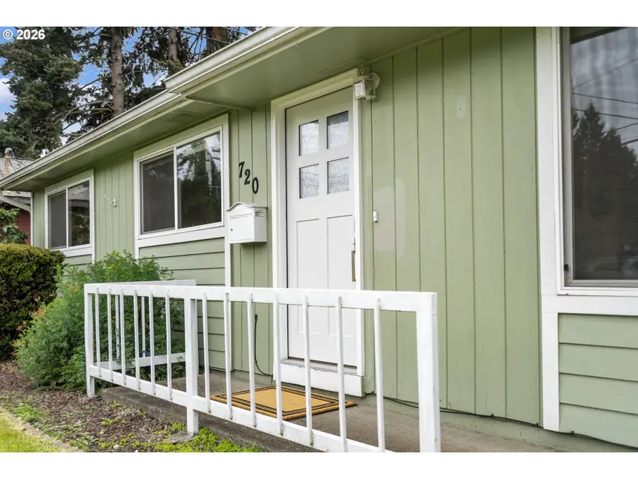 720 32nd Ave, Longview, WA 98632 - #2