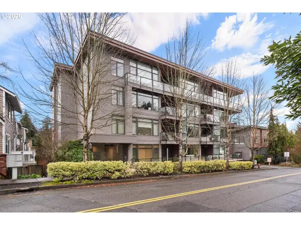 7910 SW 31st Ave #203, Portland, OR 97219