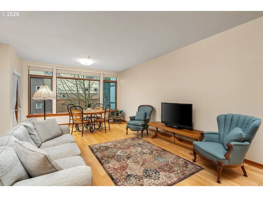7910 SW 31st Ave #203, Portland, OR 97219 - Image #3