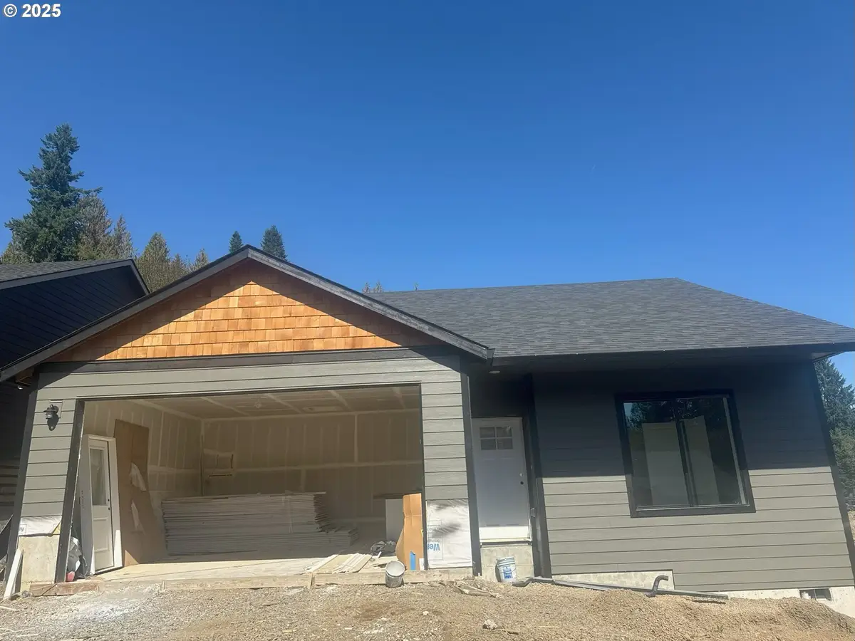 158 E H St, Vernonia, OR 97064 - Image #1