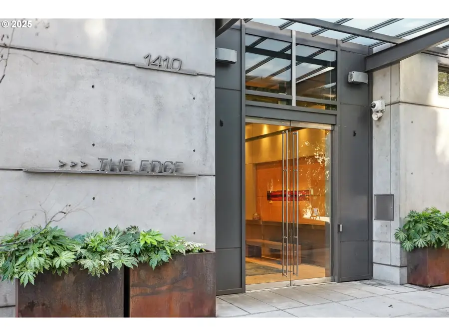 1410 NW Kearney St #621, Portland, OR 97209 - Image #2