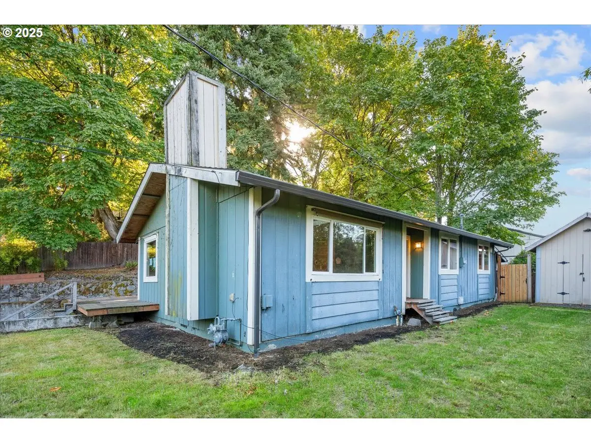 9320 SW Boones Ferry Rd, Portland, OR 97219 - Image #1