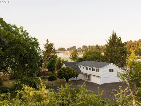 7020 SW Country Club Dr, Corvallis, OR 97333