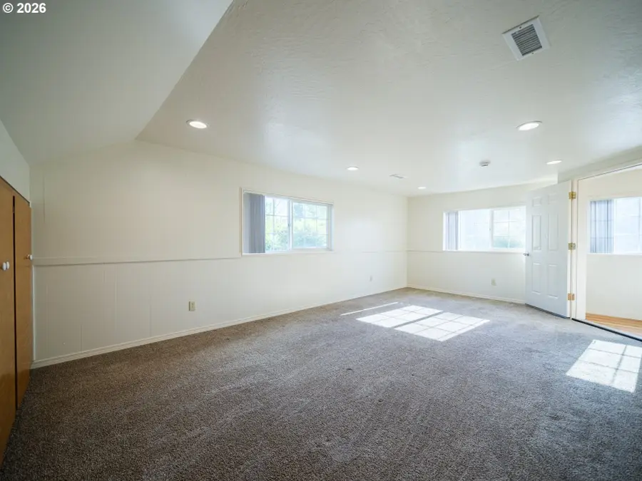 7020 SW Country Club Dr, Corvallis, OR 97333 - #3