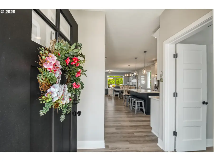 227 E Taylor Dr, Newberg, OR 97132 - Image #3