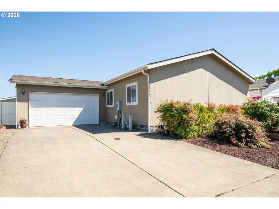 2416 Maia Loop, Springfield, OR 97477 - #2
