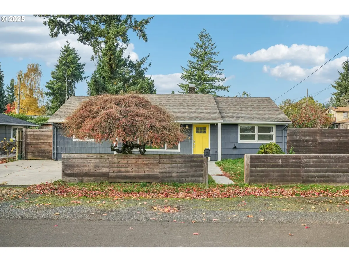 2537 NE 111th Ave, Portland, OR 97220 - Image #1
