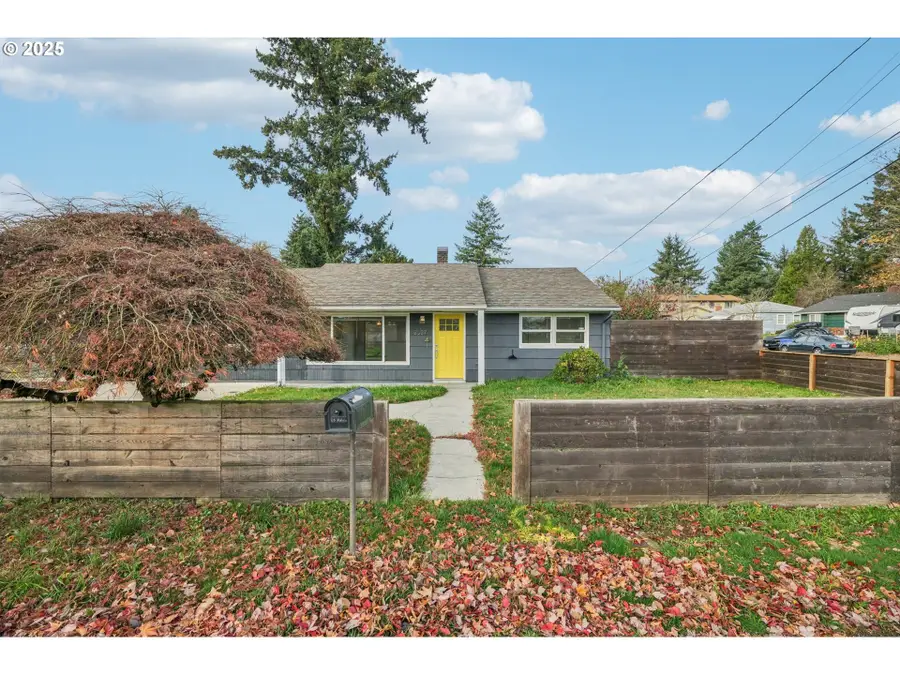 2537 NE 111th Ave, Portland, OR 97220 - Image #3