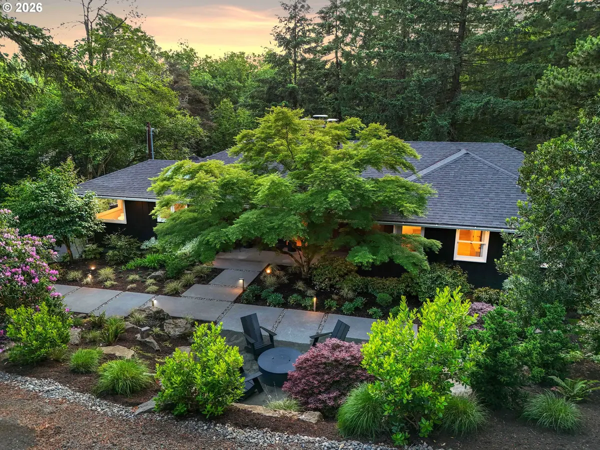 1211 SW Highland Rd, Portland, OR 97221 - #1