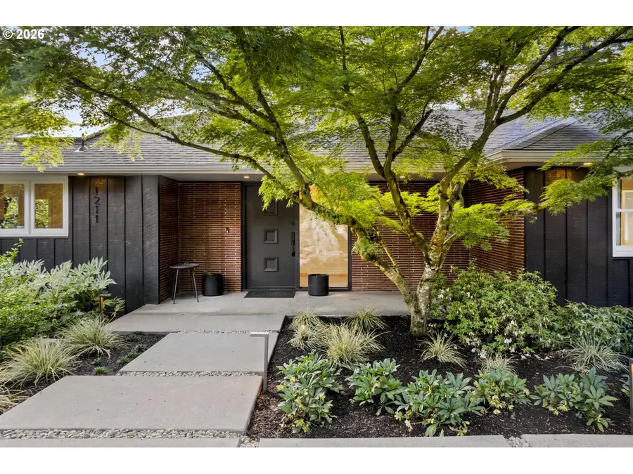 1211 SW Highland Rd, Portland, OR 97221 - #3
