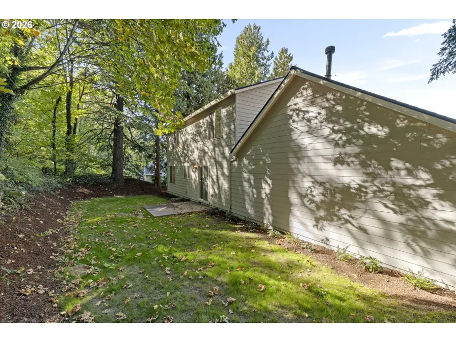 224 SW 4th St, Troutdale, OR 97060 - #3