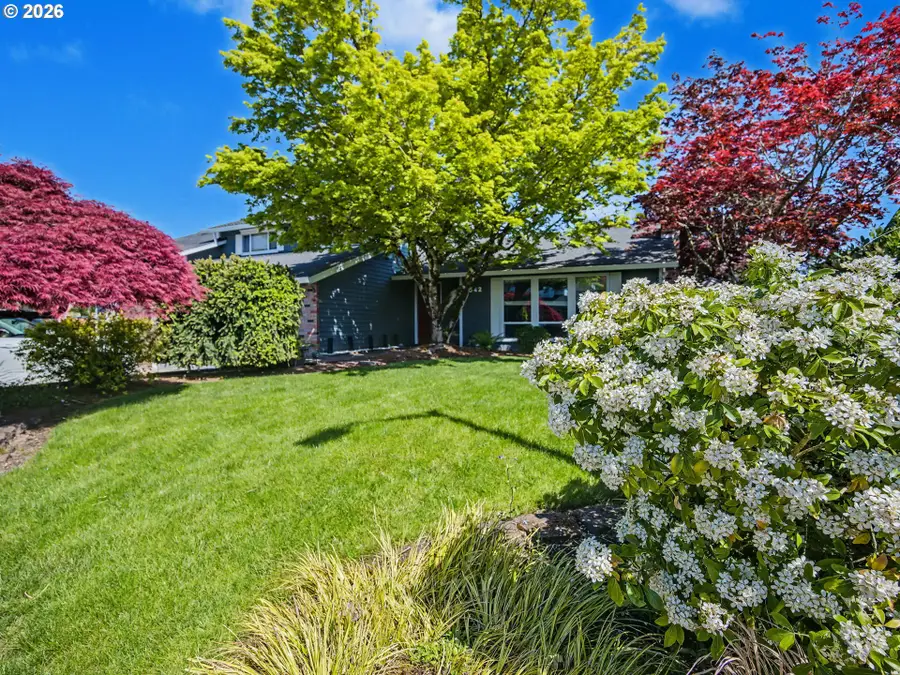 542 NE 14th Ave, Hillsboro, OR 97124 - #2