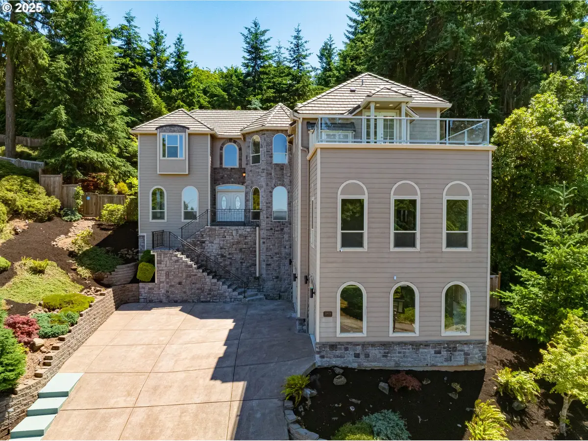 3169 Tanner Park Dr, Eugene, OR 97405 - #1