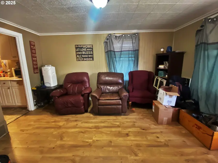 1925 Grove St, Baker City, OR 97814 - Image #3