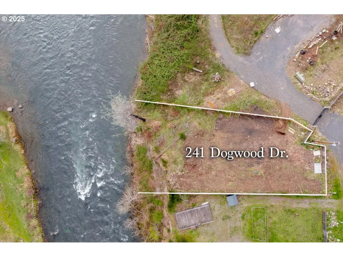 241 Dogwood Dr, Gates, OR 97346 - Image #1