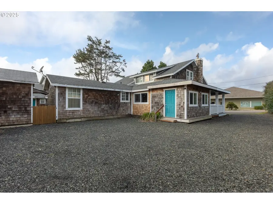 1340 NW 15th St, Lincoln City, OR 97367 - Image #2