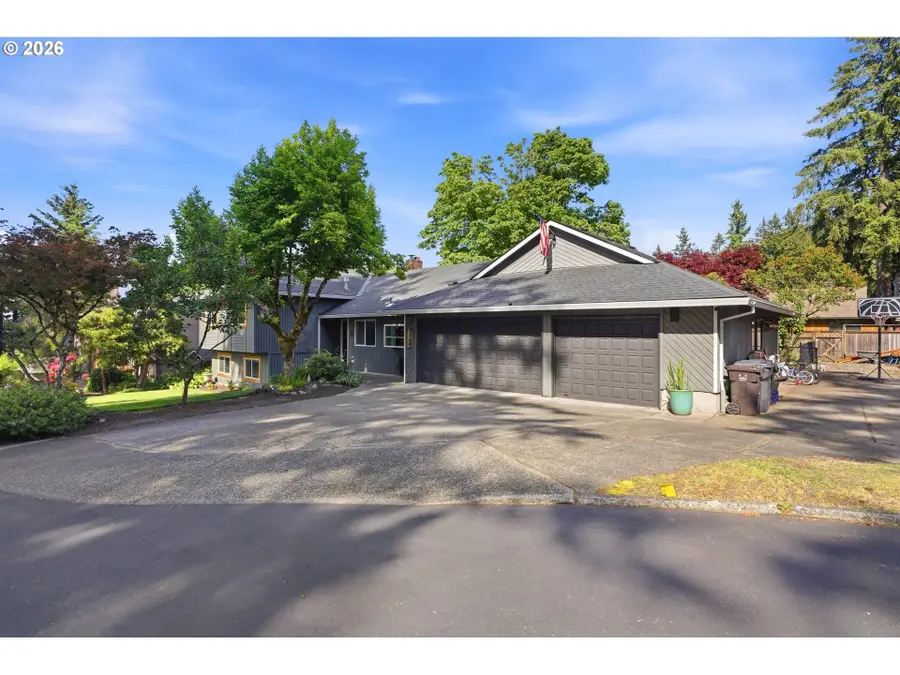 7748 Blinkhorn Way, Gladstone, OR 97027 - #3